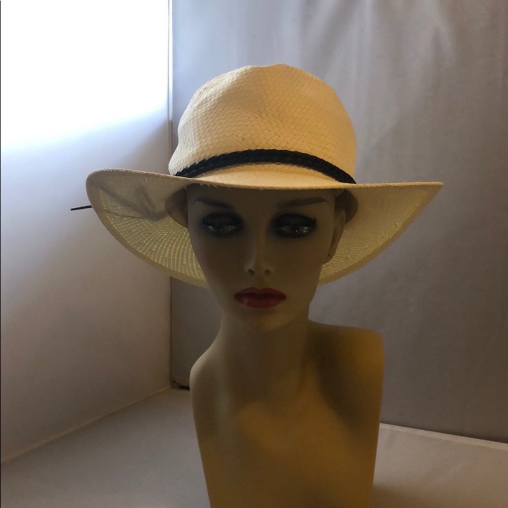 NWOT Free People White carmel hat - Picture 8 of 8